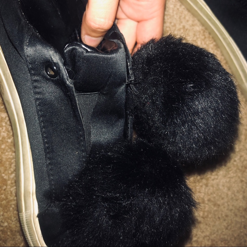 FREE WITH BUNDLE Pom Pom Sneakers - Picture 5 of 6